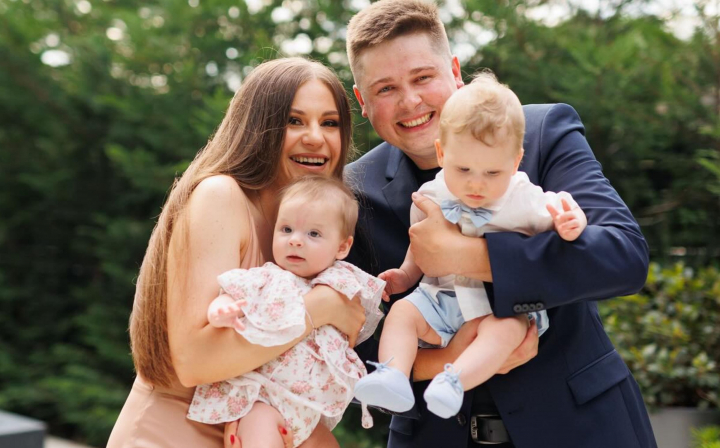 Dragostea de mamă, la pătrat! Cum decurge o zi din viața scriitoarei Tatiana Spînu, după ce a devenit mamă de gemeni - VIDEO Dragostea de mamă, la pătrat! Cum decurge o zi din viața scriitoarei Tatiana Spînu, după ce a devenit mamă de gemeni - VIDEO