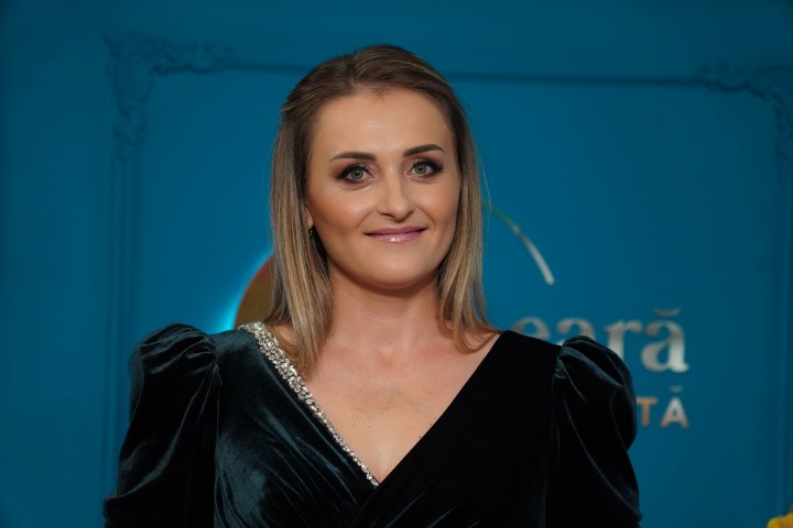 Larisa Harea, despre criza vârstei de 40 de ani: „În ultimul timp, parcă am o mică depresie, căci mă apropii de 40” - VIDEO Larisa Harea, despre criza vârstei de 40 de ani: „În ultimul timp, parcă am o mică depresie, căci mă apropii de 40” - VIDEO