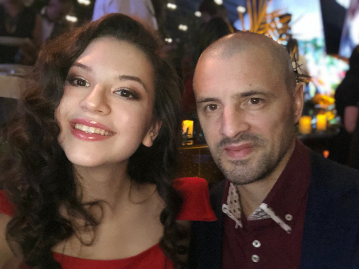 Pavel Stratan, mesaj emoționant de ziua fiicei lui! Câți ani a împlinit Cleopatra, dar și ce imagini rare a postat interpretul - FOTO/VIDEO Pavel Stratan, mesaj emoționant de ziua fiicei lui! Câți ani a împlinit Cleopatra, dar și ce imagini rare a postat interpretul - FOTO/VIDEO