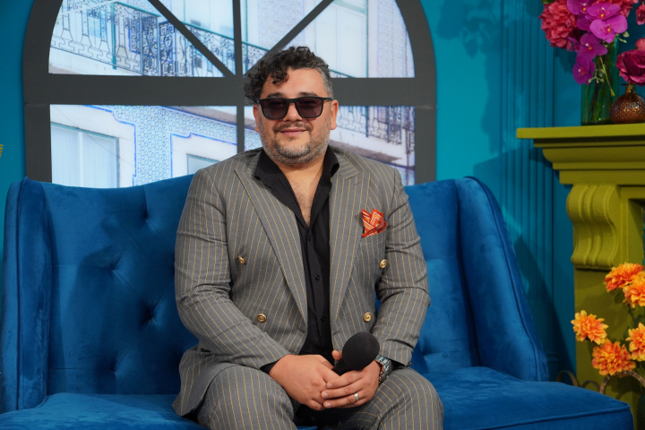 La ce a renunțat soția lui Valentin Uzun de dragul familiei? Ce destăinuiri a făcut interpretul: „Dacă ambii sunt înțelepți, atunci...” - VIDEO La ce a renunțat soția lui Valentin Uzun de dragul familiei? Ce destăinuiri a făcut interpretul: „Dacă ambii sunt înțelepți, atunci...” - VIDEO