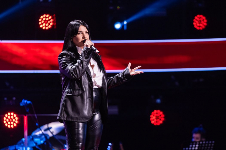 Carolina Racoziță a venit de la Tiraspol la Vocea României, iar Irina Rimes a ales-o și are sfaturi pentru ea: „Bravo, Irina" - VIDEO
Carolina Racoziță a venit de la Tiraspol la Vocea României, iar Irina Rimes a ales-o și are sfaturi pentru ea: „Bravo, Irina" - VIDEO