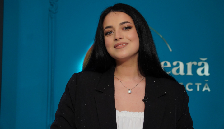 Cine este și cu ce se ocupă Nadejda Căpățînă, moldoveanca ce a întors toate scaunele la „Vocea României”! Are două job-uri, unul la Chișinău și altul la București: „De luni până vineri sunt în satul Sireți...” - VIDEO