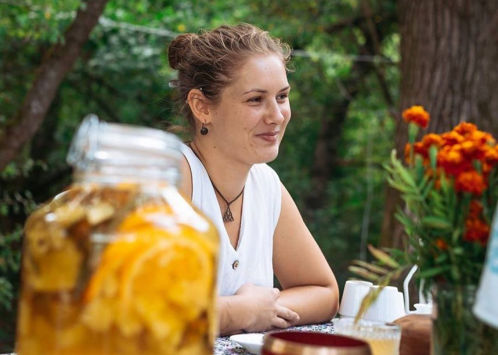 Știai că frunzele de caise au efect antioxidant? Află de la specialista în plante, Gina Rogoste cum poți face o băutură sănătoasă - VIDEO Știai că frunzele de caise au efect antioxidant? Află de la specialista în plante, Gina Rogoste cum poți face o băutură sănătoasă - VIDEO