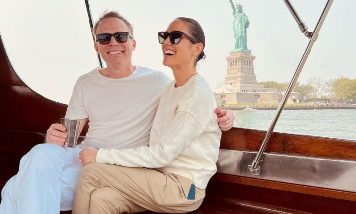 Sunt căsătoriți de 21 de ani, iar iubirea lor e ceva rar la Hollywood. Jennifer Connelly și Paul Bettany, mereu cool pe străzile din NY
