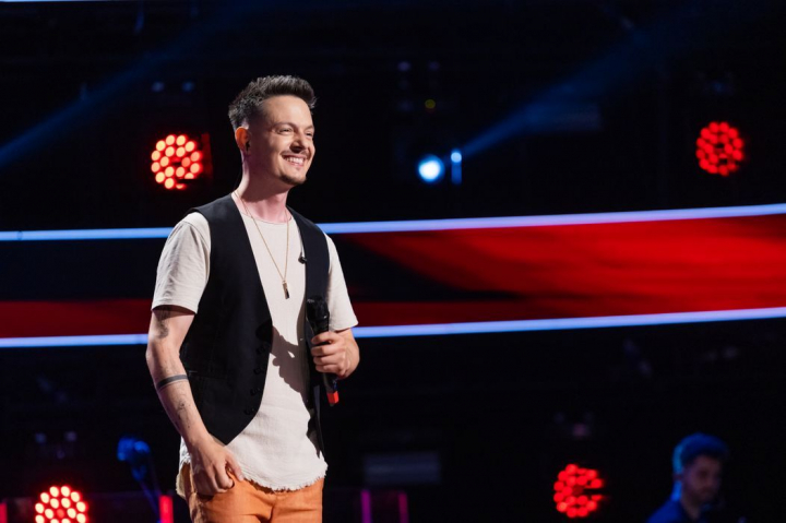 Giannis Romanos visează să ajungă la nivelul lui Nikos Vertis și i-a încântat pe antrenorii de la Vocea României cu o piesă de la Holograf, cântată în greacă- VIDEO Giannis Romanos visează să ajungă la nivelul lui Nikos Vertis și i-a încântat pe antrenorii de la Vocea României cu o piesă de la Holograf, cântată în greacă- VIDEO