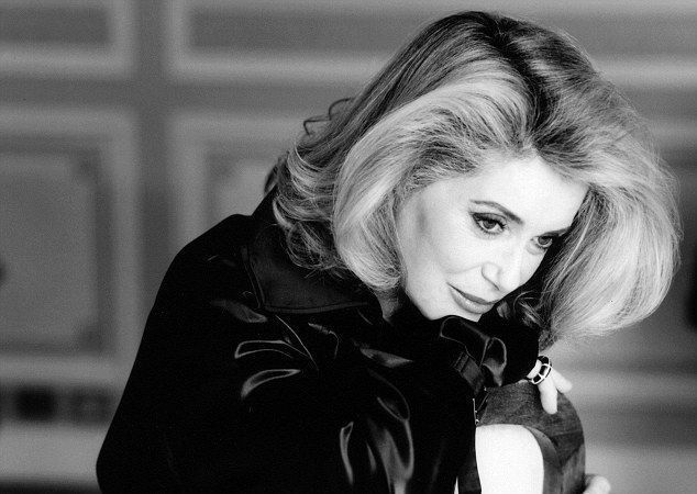 Horoscop 21 octombrie 2024. Zodia care s-ar putea să simtă că cineva îi pune la încercare răbdarea