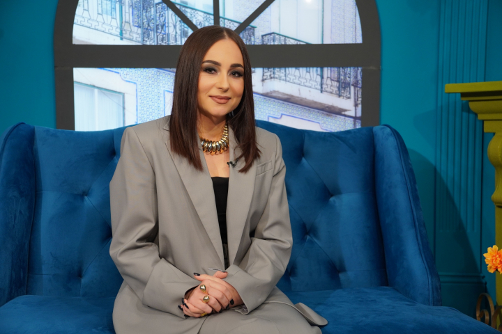 Ești pasionat de modă și îți doresti să-ți transformi pasiunea în cariera? Stilista Korina Ankin te poate ajuta - VIDEO Ești pasionat de modă și îți doresti să-ți transformi pasiunea în cariera? Stilista Korina Ankin te poate ajuta - VIDEO