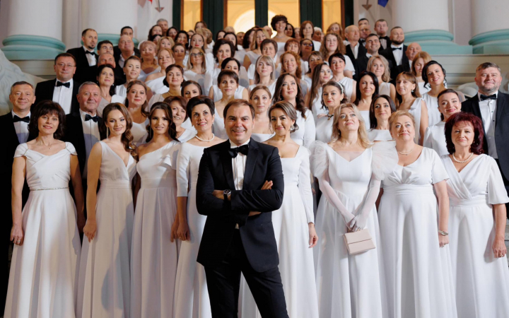 Un adevărat bal vienez a avut loc în capitală! Cum și-a sărbătorit Centrul de Diagnostic German cea de-a 15-a aniversare: „Nu vor fi dansatori profesioniști, vor fi medici” - VIDEO
