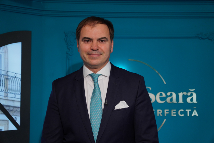 Un bal vienez deosebit a avut loc la Chișinău! Cum au acceptat mai mulți medici să schimbe halatele albe pe rochii elegante și fracuri? Alexandru Guțu, directorul general al Centrului de Diagnostic German: „Am avut 50 de antrenamente, iar cei care...” - VIDEO Un bal vienez deosebit a avut loc la Chișinău! Cum au acceptat mai mulți medici să schimbe halatele albe pe rochii elegante și fracuri? Alexandru Guțu, directorul general al Centrului de Diagnostic German: „Am avut 50 de antrenamente, iar cei care...” - VIDEO