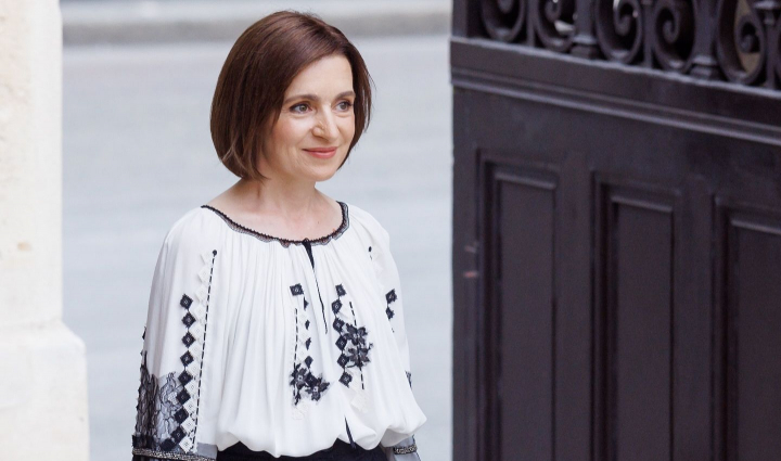 Elegantă, sobră, dar și emoționată! Ce ținută a ales Maia Sandu pentru turul I și II al alegerilor prezidențiale - FOTO
Elegantă, sobră, dar și emoționată! Ce ținută a ales Maia Sandu pentru turul I și II al alegerilor prezidențiale - FOTO