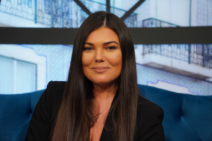 Paula Seling, povestea emoționantă a adopției fiicei sale! A recunoscut public că are un copil după 8 ani - VIDEO Paula Seling, povestea emoționantă a adopției fiicei sale! A recunoscut public că are un copil după 8 ani - VIDEO