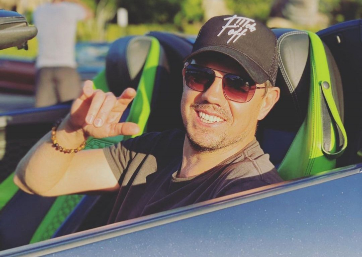 Când a ajuns în SUA a fost livrator de pizza, iar acum are o afacere de lux în Miami! Povestea de succes a moldoveanului Victor Grecu - VIDEO Când a ajuns în SUA a fost livrator de pizza, iar acum are o afacere de lux în Miami! Povestea de succes a moldoveanului Victor Grecu - VIDEO