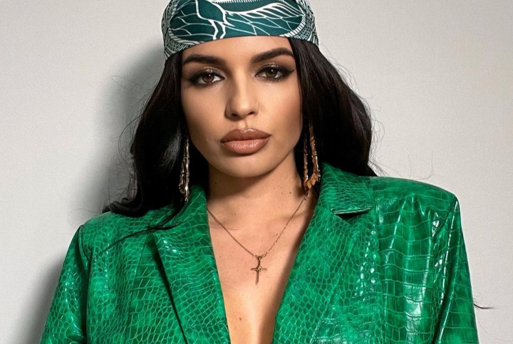 Așa arăta Cristina Croitoru în ziua nunții sale! Imagini rare cu interpreta: „Astăzi sărbătorim 10 ani de când suntem soț și soție” - FOTO/VIDEO Așa arăta Cristina Croitoru în ziua nunții sale! Imagini rare cu interpreta: „Astăzi sărbătorim 10 ani de când suntem soț și soție” - FOTO/VIDEO