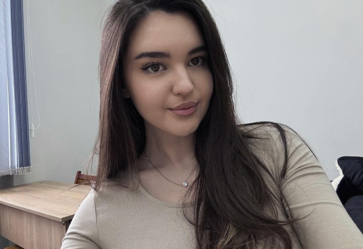 Andreea Cuciuc, petrecută de colegi pe ultimul drum! Imagini de la slujba de priveghi - FOTO/VIDEO Andreea Cuciuc, petrecută de colegi pe ultimul drum! Imagini de la slujba de priveghi - FOTO/VIDEO