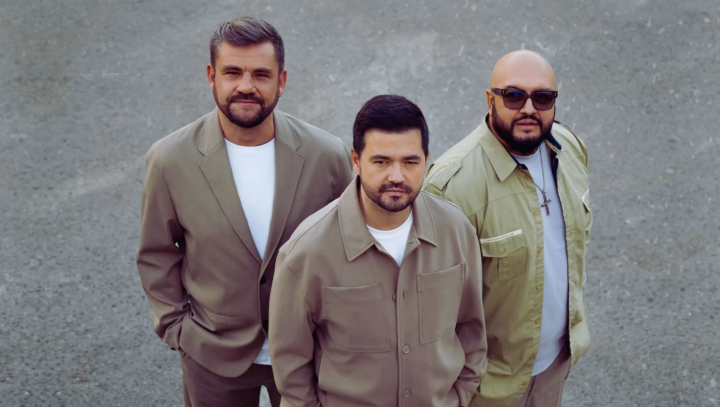 3 Sud Est a lansat „Ultima”, o baladă emoționantă despre iubirile care ne schimbă pentru totdeauna. Reacția fanilor: „Acel moment când începe piesa și deja o adori” - VIDEO