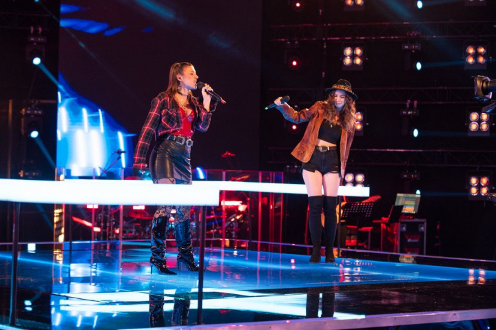 Anastasia Sandu și Teodora Negreanu au ridicat sala în picioare la Vocea României cu o piesă de la Aerosmith. Tudor Chirilă a avut o misiune dificilă: „A fost cea mai bună interpretare a voastră, e greu de departajat” - VIDEO