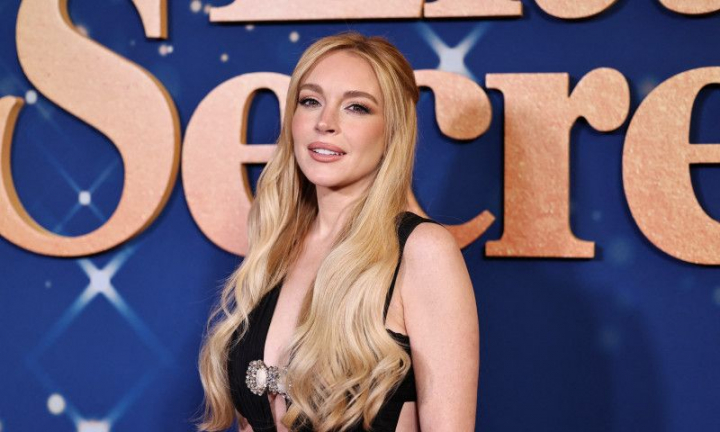 Câți bani ar fi cheltuit Lindsay Lohan pentru operațiile estetice. Un medic estetician rupe tăcerea despre transformarea actriței
Câți bani ar fi cheltuit Lindsay Lohan pentru operațiile estetice. Un medic estetician rupe tăcerea despre transformarea actriței