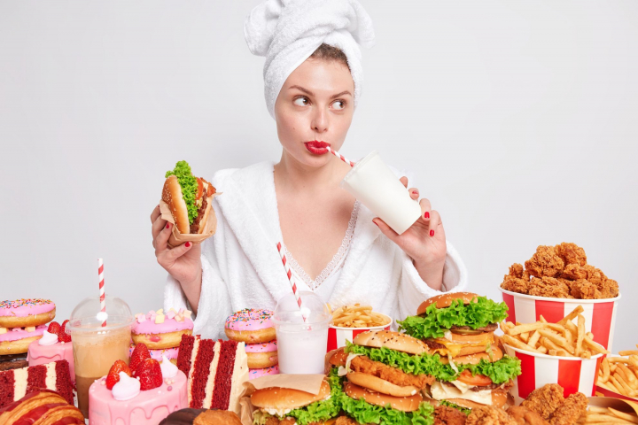 7 modalități prin care poți să combați pofta de junk food