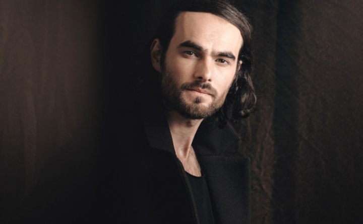 Mihail a dat lovitura! După o pauză de mai bine de un an, interpretul a lansat piesa „Dincolo de noi” - FOTO/VIDEO