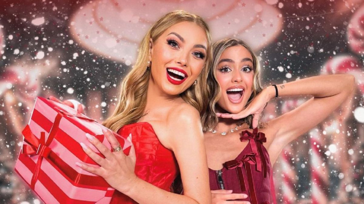 Elena Gheorghe și Iuliana Beregoi aduc împreună magia Crăciunului cu un colind emoționant: „Vă oferim cu drag în dar...” - VIDEO