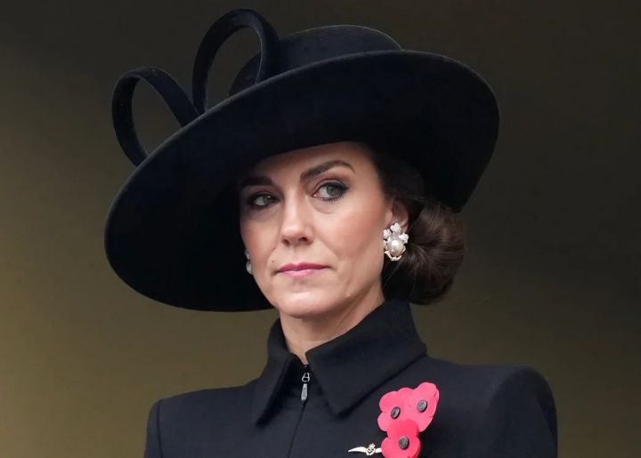 Kate Middleton, pregătită pentru ce e mai rău. Motivul pentru care are mereu la ea haine de înmormântare Kate Middleton, pregătită pentru ce e mai rău. Motivul pentru care are mereu la ea haine de înmormântare