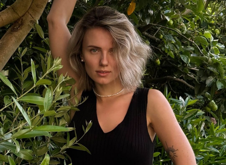 Olga Manciu dă totul din casă! Care sunt secretele ei de frumusețe și îngrijire: „Sincer, încerc să...” - VIDEO
Olga Manciu dă totul din casă! Care sunt secretele ei de frumusețe și îngrijire: „Sincer, încerc să...” - VIDEO