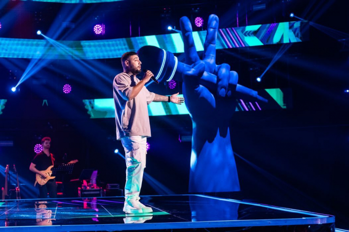 Shahin Dehghani a captat atenția publicului la Vocea României printr-o alegere muzicală inedită. „Am văzut un om care pune foarte mult suflet în piesă” - VIDEO Shahin Dehghani a captat atenția publicului la Vocea României printr-o alegere muzicală inedită. „Am văzut un om care pune foarte mult suflet în piesă” - VIDEO