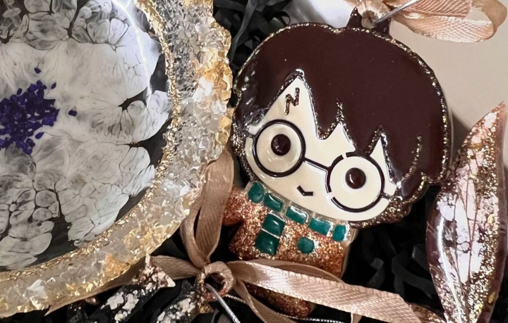 Așa jucării pentru brad la sigur n-ai văzut! Cine este tânăra talentată care le confecționează, află astăzi, la O Seară Perfectă - VIDEO Așa jucării pentru brad la sigur n-ai văzut! Cine este tânăra talentată care le confecționează, află astăzi, la O Seară Perfectă - VIDEO