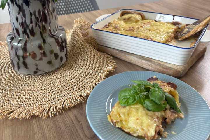 Somon la cuptor cu cartofi și sos bechamel! Food fotograful Tatiana Roșca îți arată o rețetă rapidă și delicioasă - VIDEO Somon la cuptor cu cartofi și sos bechamel! Food fotograful Tatiana Roșca îți arată o rețetă rapidă și delicioasă - VIDEO