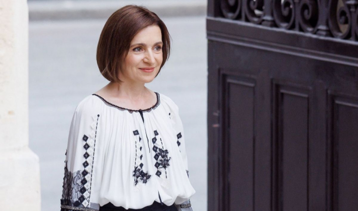 Stil și rafinament! Ce ținută a îmbrăcat Maia Sandu la ceremonia de învestire în funcția de președinte al Republicii Moldova - FOTO/VIDEO Stil și rafinament! Ce ținută a îmbrăcat Maia Sandu la ceremonia de învestire în funcția de președinte al Republicii Moldova - FOTO/VIDEO