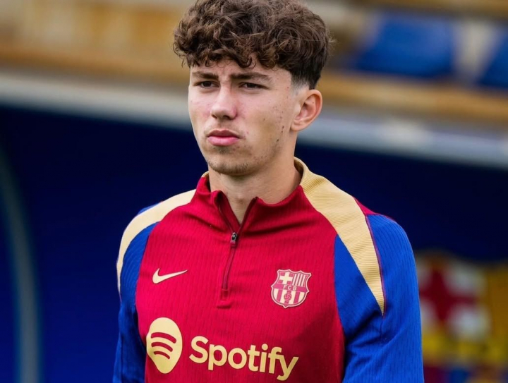 Leo Saca, moldoveanul care a ajuns să joace pentru FC Barcelona! Povestea de succes a tânărului de doar 18 ani - FOTO/VIDEO Leo Saca, moldoveanul care a ajuns să joace pentru FC Barcelona! Povestea de succes a tânărului de doar 18 ani - FOTO/VIDEO