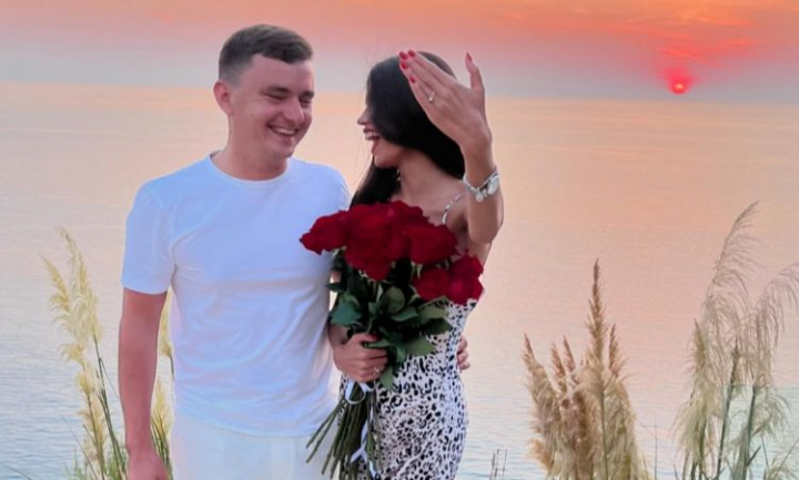 Își trăiesc povestea de dragoste la cote maxime! Cine sunt vedetele care s-au logodit și urmează să se căsătorească în acest an - FOTO/VIDEO