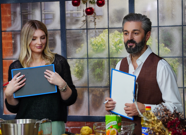 Cărțile au fost date pe față! Cine cheltuie mai mulți bani, Adrian Ursu sau Irina Negară - VIDEO Cărțile au fost date pe față! Cine cheltuie mai mulți bani, Adrian Ursu sau Irina Negară - VIDEO