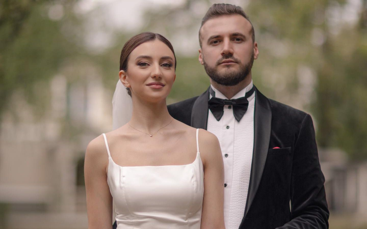 Iuliana Maranciuc își sărbătorește ziua de naștere! Cum a felicitat-o Dumitru Mîțu - VIDEO Iuliana Maranciuc își sărbătorește ziua de naștere! Cum a felicitat-o Dumitru Mîțu - VIDEO