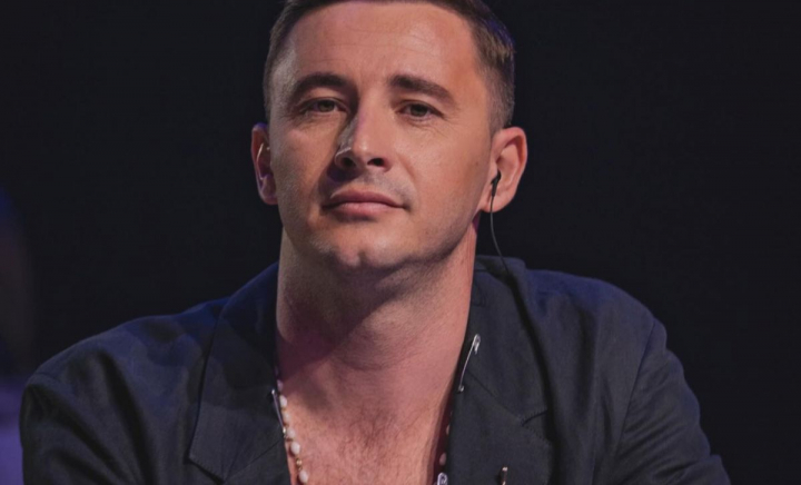 Și-a deschis larg porțile pentru urători și la Negureni! Cum a fost atmosfera în curtea actorului Emilian Crețu în ajun de Anul Nou pe stil vechi - VIDEO Și-a deschis larg porțile pentru urători și la Negureni! Cum a fost atmosfera în curtea actorului Emilian Crețu în ajun de Anul Nou pe stil vechi - VIDEO