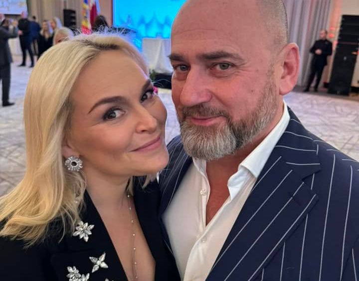 Va avea loc nunta sau nu? Ce povestește Cristina Scarlat la două săptămâni după ce a fost cerută în căsătorie - VIDEO Va avea loc nunta sau nu? Ce povestește Cristina Scarlat la două săptămâni după ce a fost cerută în căsătorie - VIDEO