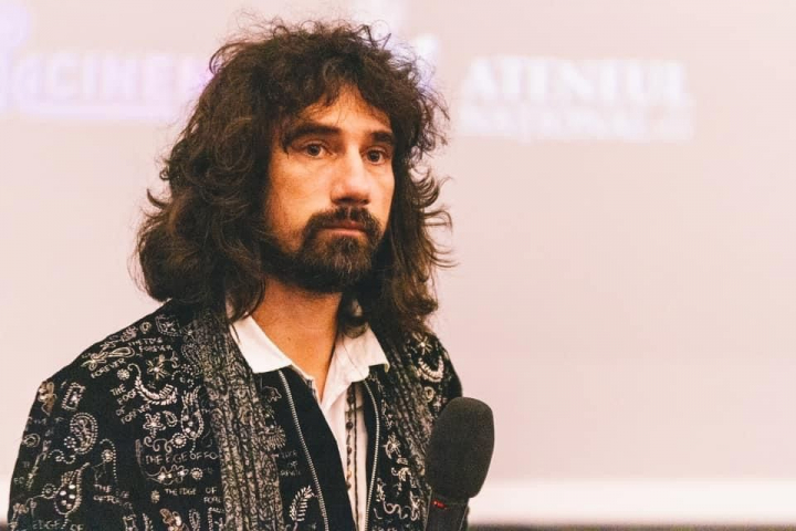 Filmul „Cufărul lui Eminescu” - prezentat de ziua marelui poet la Academia de Științe a Moldovei. Cristian Radu Nema, regizor: „Lucrurile se întâmplă acolo unde trebuie, când trebuie, cu cine trebuie” - VIDEO Filmul „Cufărul lui Eminescu” - prezentat de ziua marelui poet la Academia de Științe a Moldovei. Cristian Radu Nema, regizor: „Lucrurile se întâmplă acolo unde trebuie, când trebuie, cu cine trebuie” - VIDEO