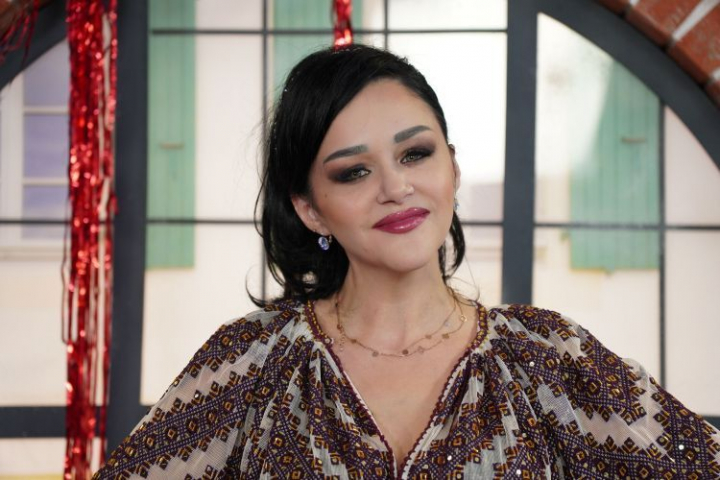 „Eu sunt așa de comentată că am ajuns și vestită”! Lenuța Gheorghiță a recunoscut cum reacționează la criticile haterilor - VIDEO „Eu sunt așa de comentată că am ajuns și vestită”! Lenuța Gheorghiță a recunoscut cum reacționează la criticile haterilor - VIDEO