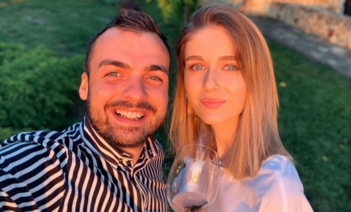 Dragostea lor nu a durat nici 3 ani! Top 7 cele mai scurte căsnicii ale vedetelor din Moldova - FOTO
Dragostea lor nu a durat nici 3 ani! Top 7 cele mai scurte căsnicii ale vedetelor din Moldova - FOTO