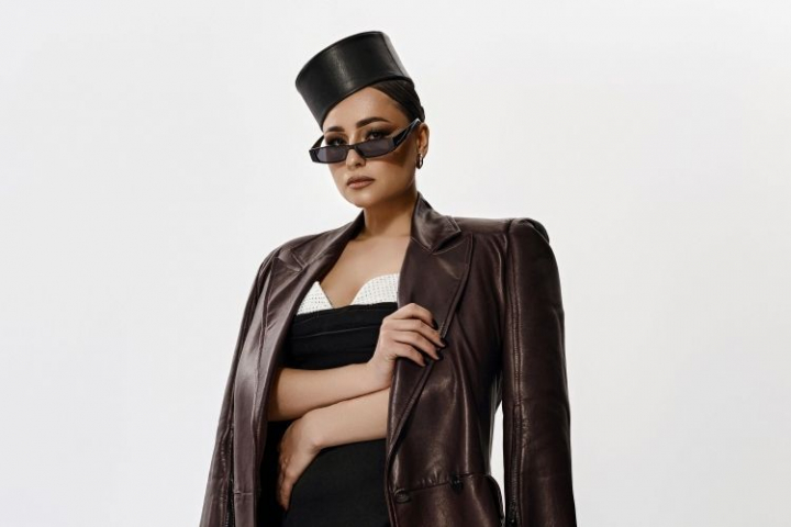 Lecție de stil de la Korina Ankin! Cum poți asorta culoarea anului 2025, dar și care sunt tendinţele din acest sezon, află astăzi, la O Seară Perfectă - VIDEO