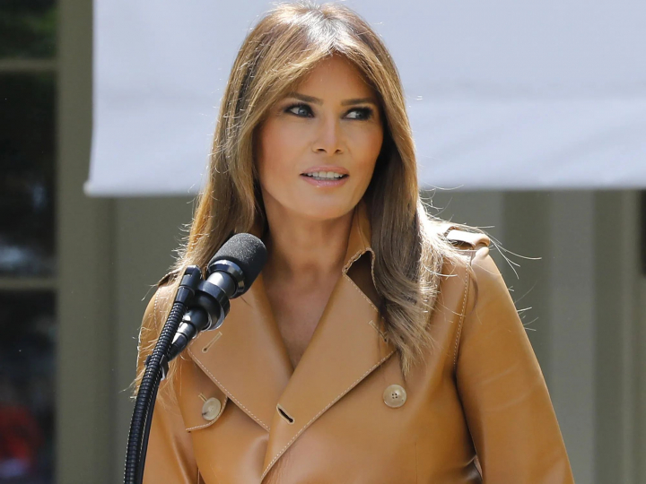 Ea e singura prietenă a Primei Doamne Melania Trump! Sora secretă care n-a mai fost văzută în public de 20 de ani - FOTO Ea e singura prietenă a Primei Doamne Melania Trump! Sora secretă care n-a mai fost văzută în public de 20 de ani - FOTO