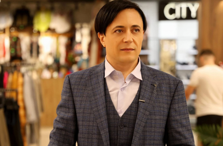 Vlad Codreanu - pe mâna chirurgilor plasticieni! Interpretul este în Turcia și se pregătește pentru două operații estetice: „Eu sunt pregătit, vreau să arăt foarte bine” - VIDEO Vlad Codreanu - pe mâna chirurgilor plasticieni! Interpretul este în Turcia și se pregătește pentru două operații estetice: „Eu sunt pregătit, vreau să arăt foarte bine” - VIDEO