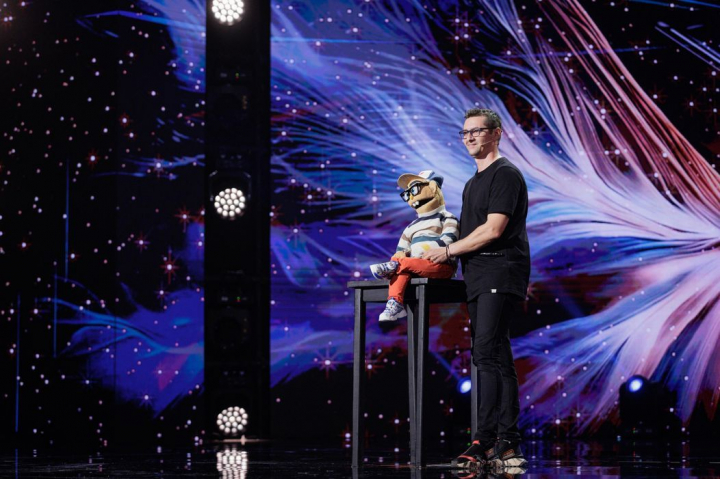 Cosmin Bărdașu, păpușarul viral pe TikTok, și Norocel au prezentat un număr de ventrilocie plin de sensibilitate pe scena Românii au talent: „S-a ajuns la o temă care din păcate e foarte reală” - VIDEO Cosmin Bărdașu, păpușarul viral pe TikTok, și Norocel au prezentat un număr de ventrilocie plin de sensibilitate pe scena Românii au talent: „S-a ajuns la o temă care din păcate e foarte reală” - VIDEO
