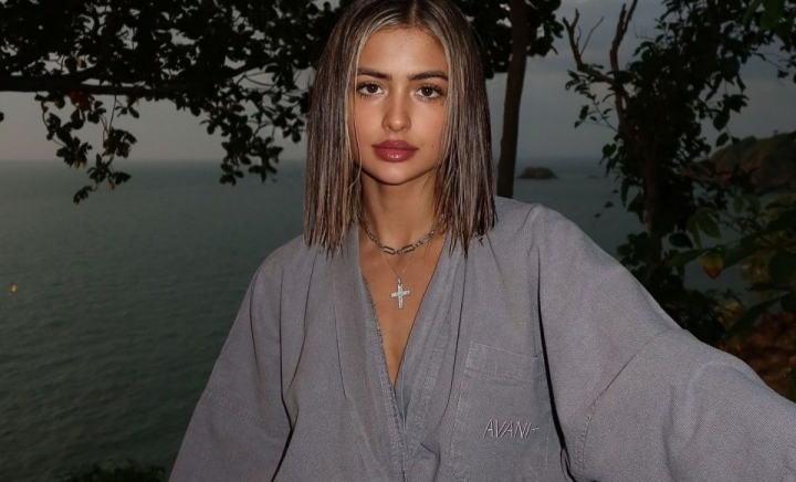 Iuliana Beregoi - în rochie de mireasă! În ajun de Ziua Îndrăgostiților, interpreta și-a surprins fanii cu anunțul său - VIDEO Iuliana Beregoi - în rochie de mireasă! În ajun de Ziua Îndrăgostiților, interpreta și-a surprins fanii cu anunțul său - VIDEO