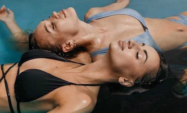 Când iarna te apasă, procedurile spa te relaxează! Ce reprezintă tratamentul floating, dar și care sunt benefiiciile lui - VIDEO
