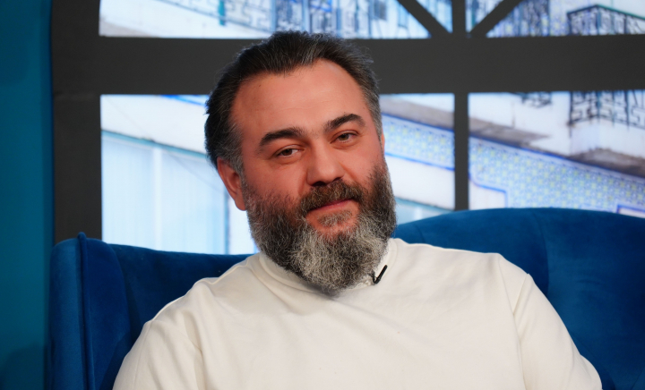 Ce semnifică Ziua Îndrăgostiților pentru Andrei Glavan? Interpretul are un răspuns original - VIDEO