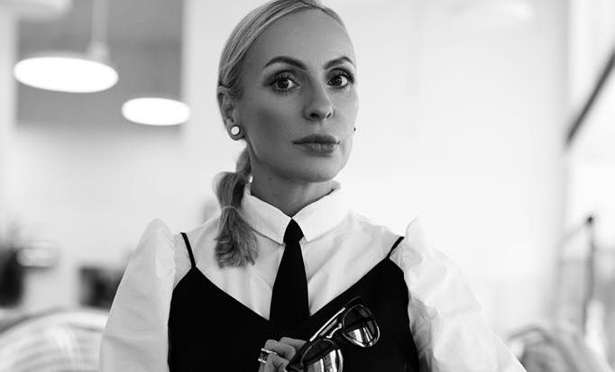 #FASHIONFRIDAY cu Xenia Bugneac: TOP 3 greșeli de stil pe care bărbații ar trebui să le evite - FOTO/VIDEO