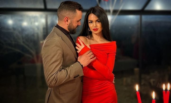 Andrei și Ella Chistol, provocare de cuplu! Cât de bine se cunosc cei doi influenceri - VIDEO Andrei și Ella Chistol, provocare de cuplu! Cât de bine se cunosc cei doi influenceri - VIDEO