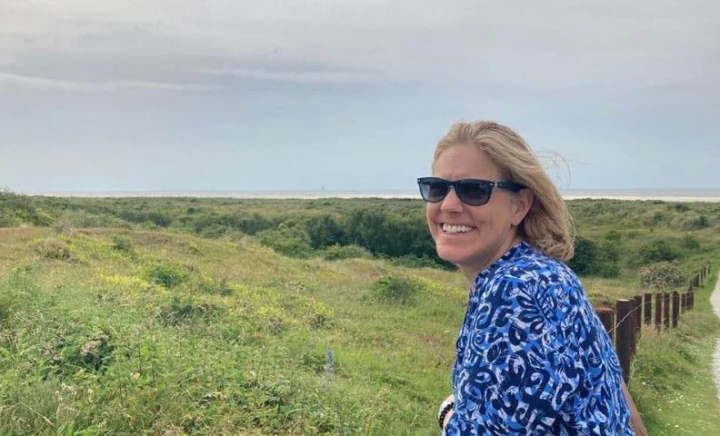 „Arăt mai tânără la 58 de ani decât la 48”! Schimbarea numărul 1 pe care a făcut-o o femeie pentru a-și îmbunătăți total viața „Arăt mai tânără la 58 de ani decât la 48”! Schimbarea numărul 1 pe care a făcut-o o femeie pentru a-și îmbunătăți total viața