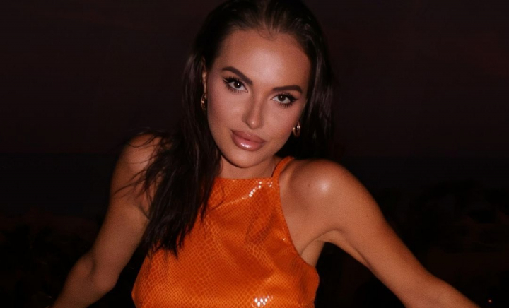 Controverse și acuzații! Tany Vander o dă în judecată pe o fostă prietenă de-a sa: „De acum încolo eu o să mă ocup de fiecare” - FOTO/VIDEO
Controverse și acuzații! Tany Vander o dă în judecată pe o fostă prietenă de-a sa: „De acum încolo eu o să mă ocup de fiecare” - FOTO/VIDEO